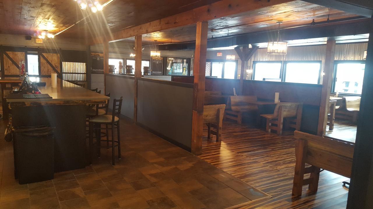Baldknobbers Motor Inn ブランソン エクステリア 写真