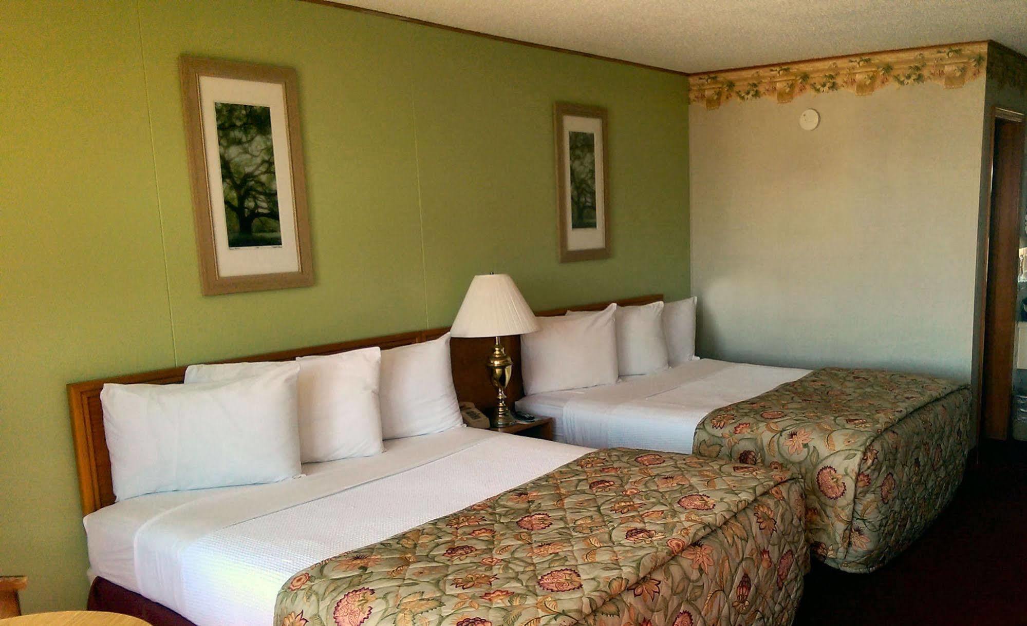 Baldknobbers Motor Inn ブランソン エクステリア 写真