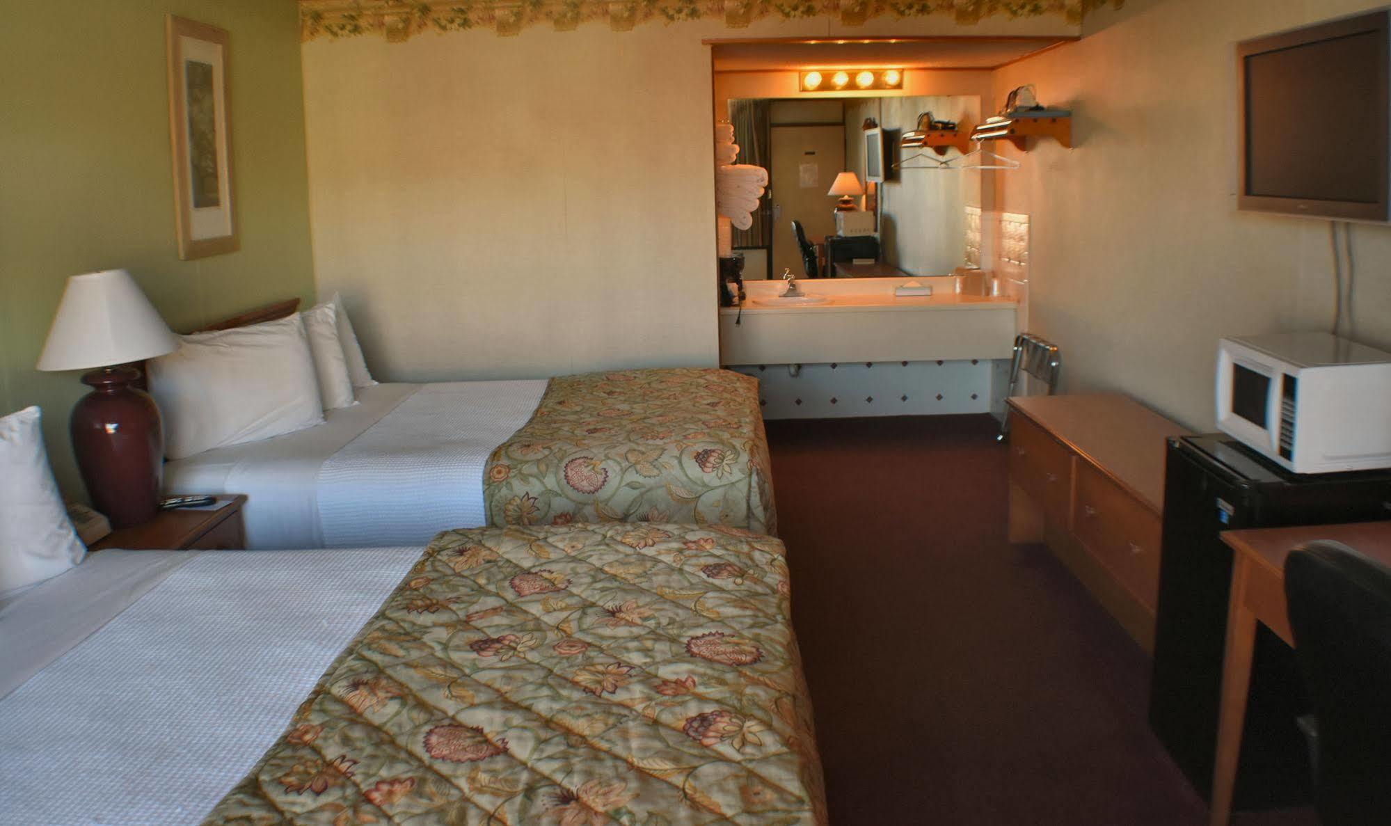 Baldknobbers Motor Inn ブランソン エクステリア 写真