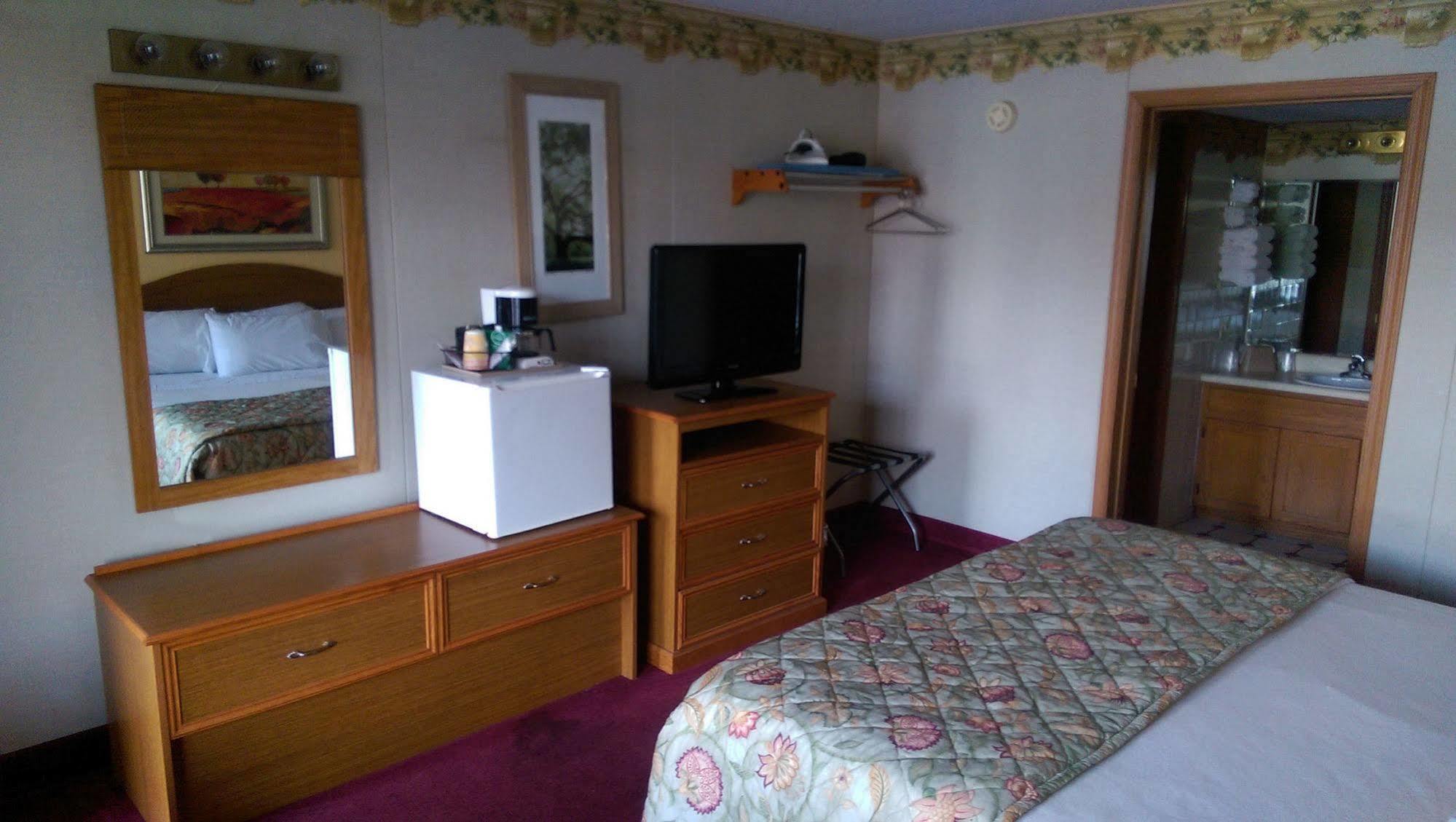 Baldknobbers Motor Inn ブランソン エクステリア 写真